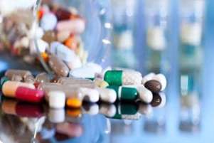 ورود ۷ داروی جدید به فهرست دارویی کشور / حذف ۳۸ مولکول دوز فاقد مزیت درمانی