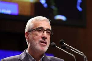 فعالان تولید و صنعت دارو افسران جنگ اقتصادی هستند